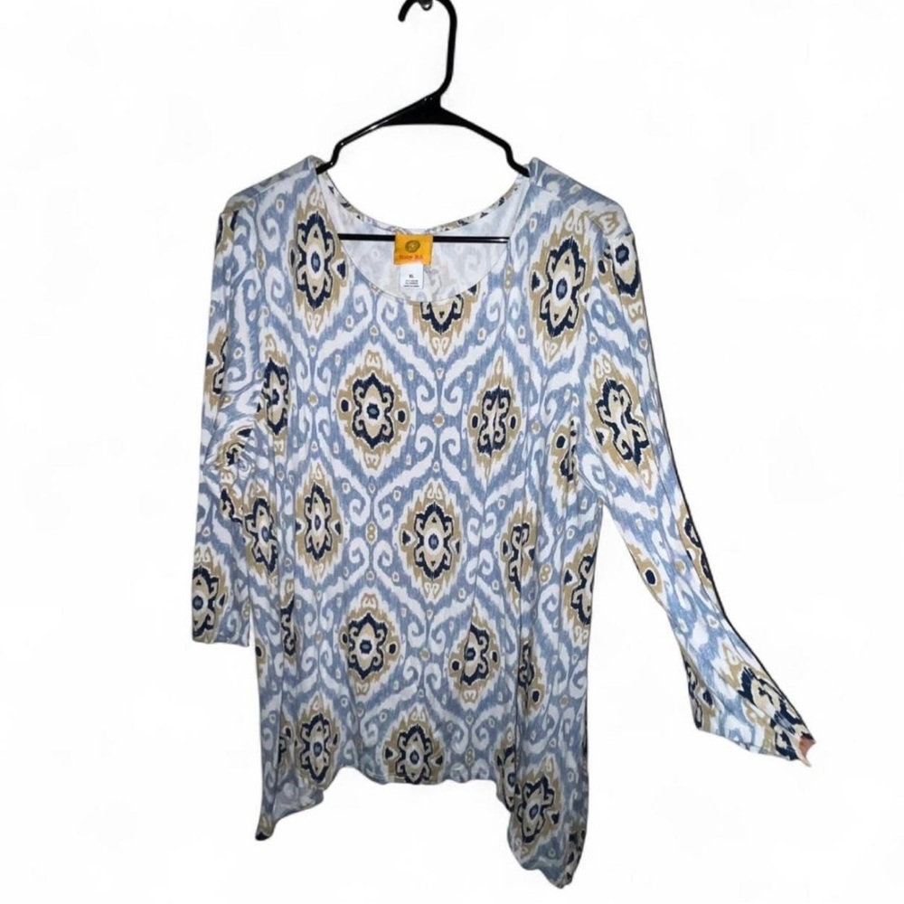 Ruby Rd. Blue and Cream Patterned Blouse